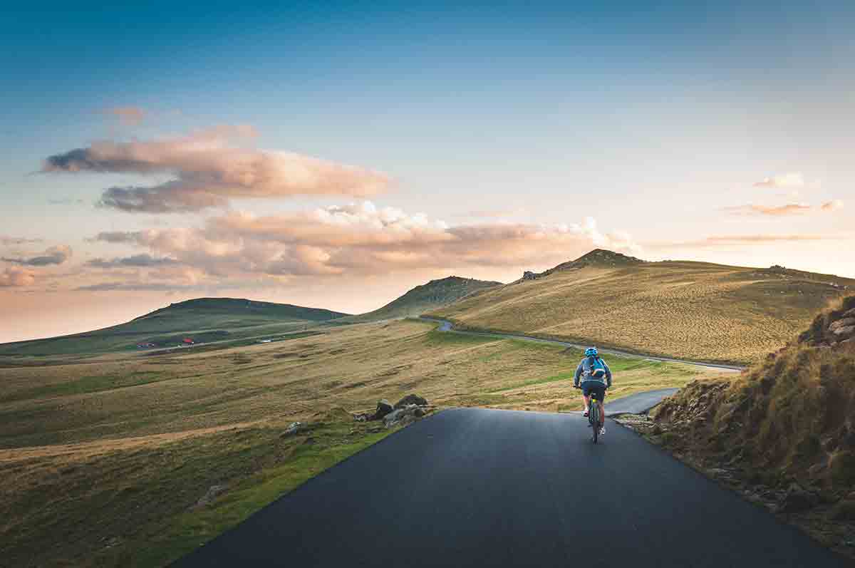 Best Romantic Road Trips Cars for Couple Best Romantic Road Trips Cars for Couple