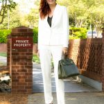 Dressed：Elegant enterprise outfits for ladies over 40 – your work capsule wardrobe sorted