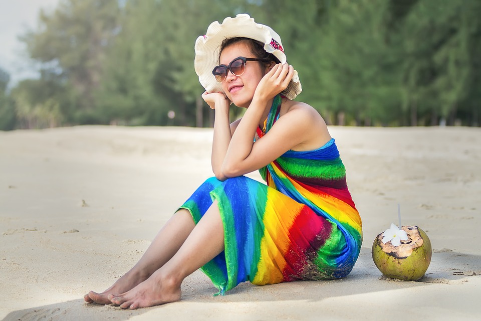 Beauty：11 Awesome Ways How Coconut Water Benefits Your Skin