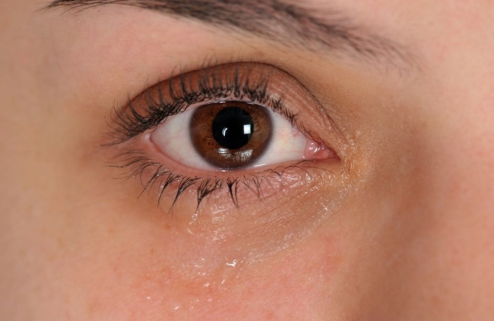 Beauty:Does Crying Make Your Eyelashes Longer? Here’s the Truth! Beauty:Does Crying Make Your Eyelashes Longer? Here’s the Truth!