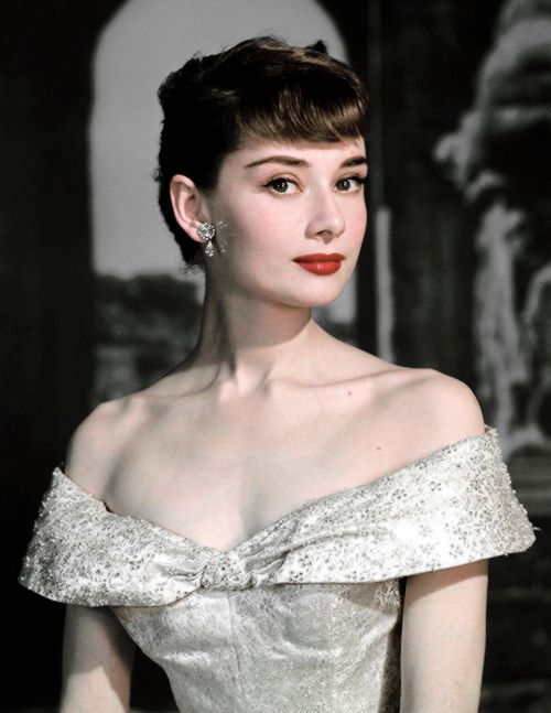Beauty:How to Look Like Audrey Hepburn with Makeup and Style Beauty:How to Look Like Audrey Hepburn with Makeup and Style